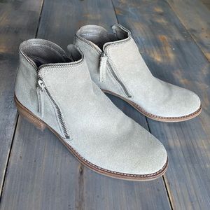 Dolce Vita Sutton gray suede genuine leather boots booties taupe zip